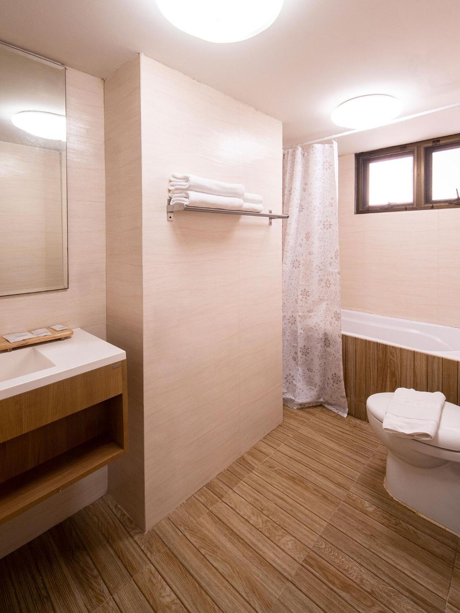 Crystal Resort Korat Nakhonratchasima Eksteriør bilde